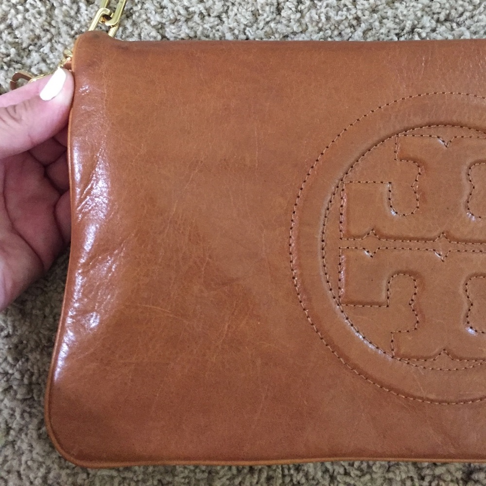 Tory Burch Reva Bombe Clutch in Royal Tan - Picture 5 of 8